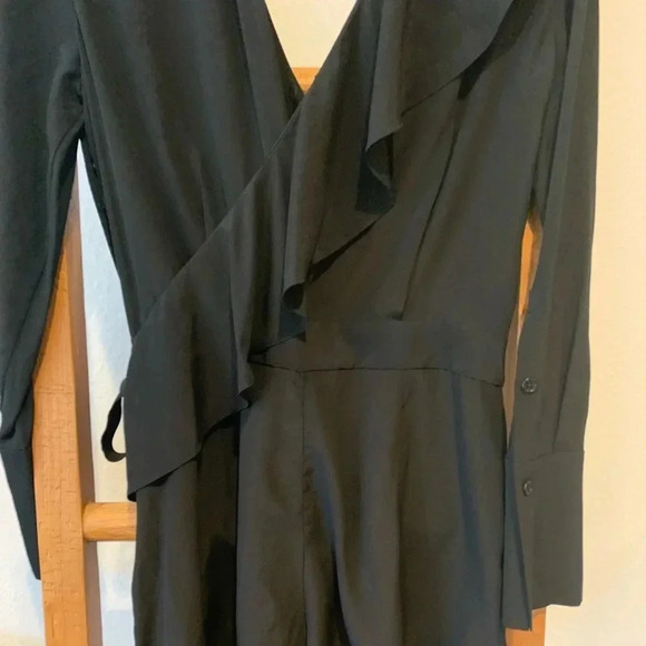 DVF DIANE VON FURSTENBERG NWT Silk Ruffle Asymmetric Sleeve Romper - Picture 9 of 12